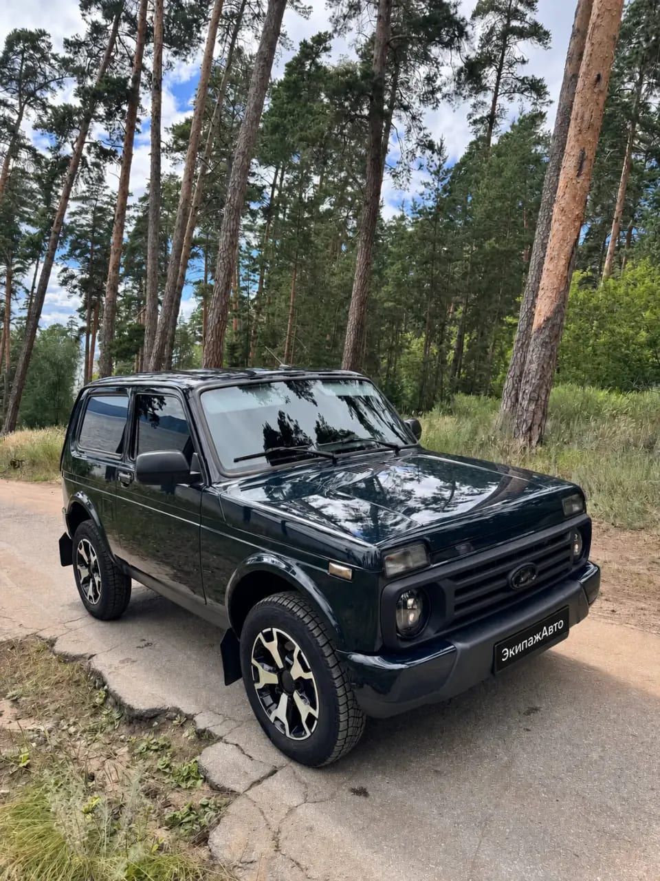 Lada Niva Legend 2024 года для аренды в ЭкипажАвто