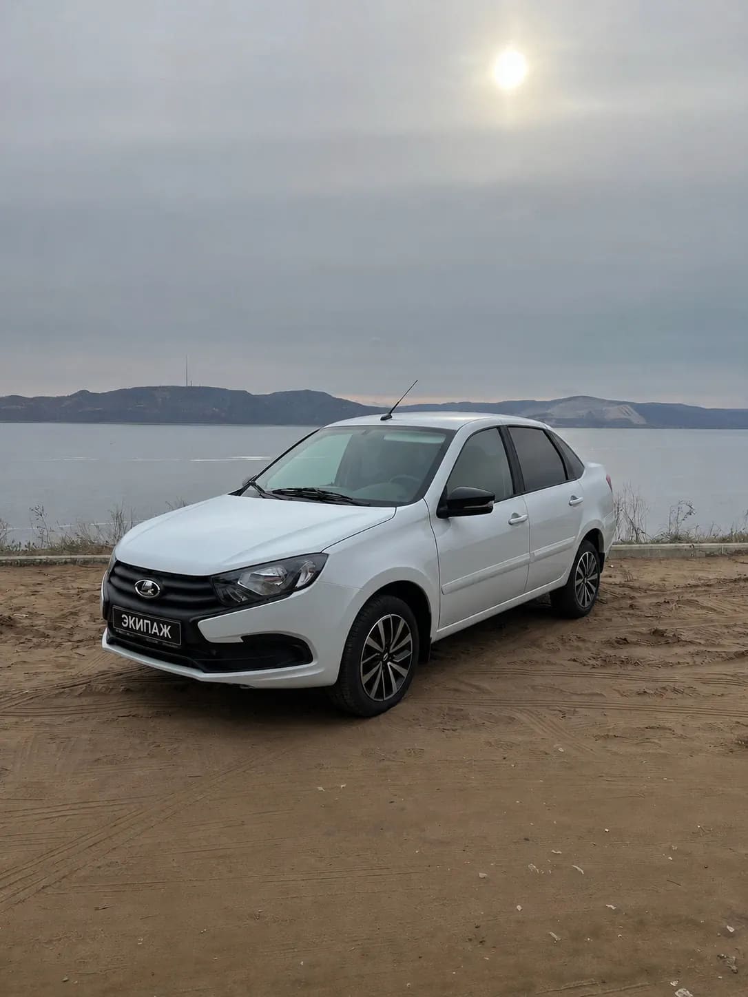 Lada Granta Club 2024 года для аренды в ЭкипажАвто